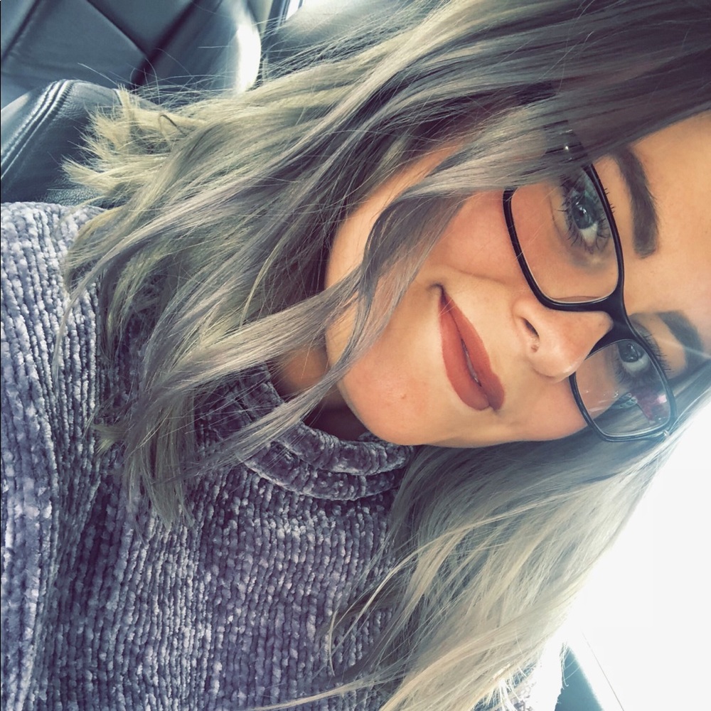 Meet your Posher, Samantha
